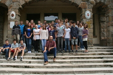  9. b – dr Grynaeus András