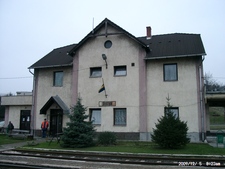 Lábatlan